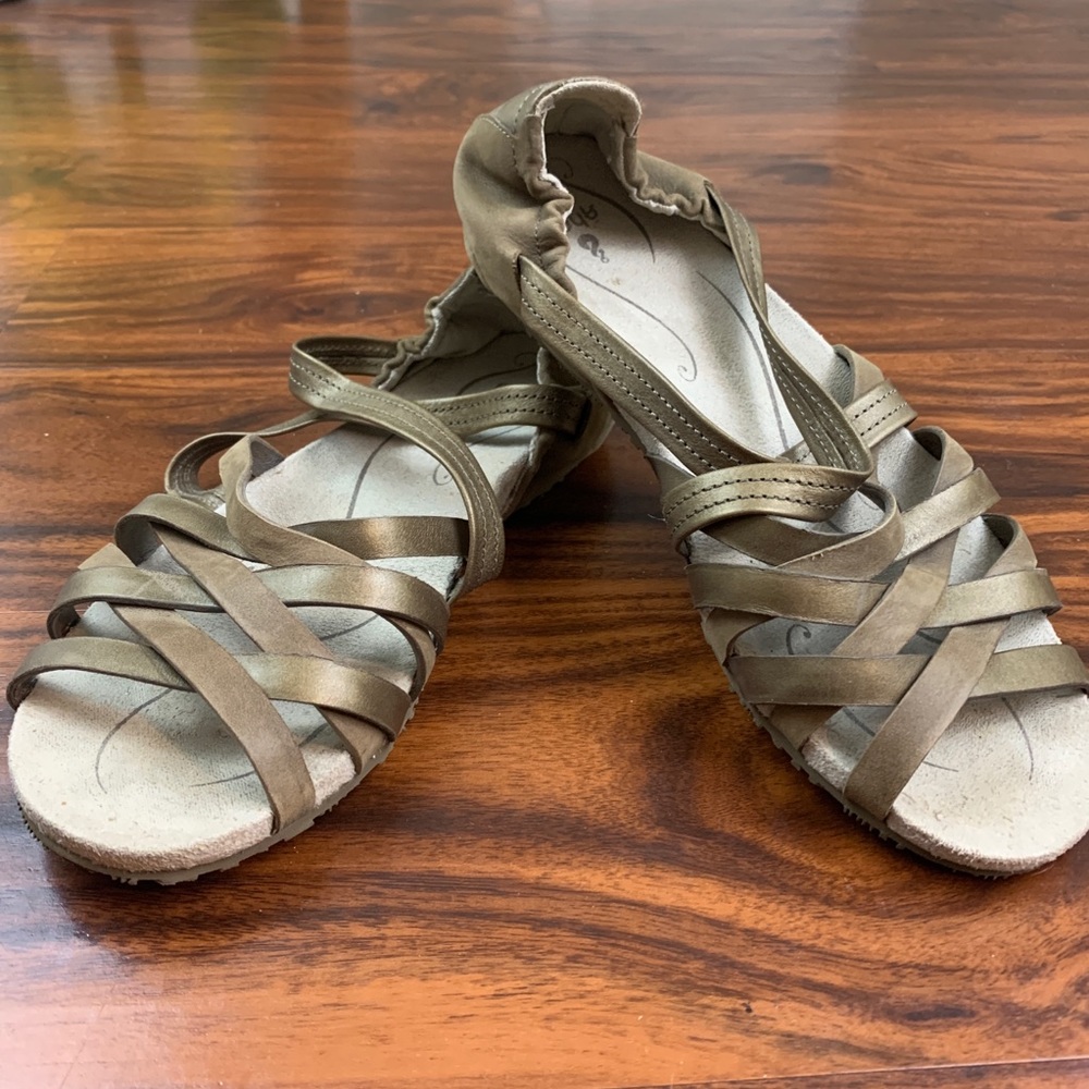 Ahnu Maia Closed Back Strappy Sandals